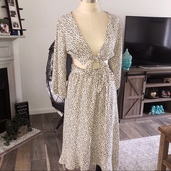 Two piece Set - Picture 2 of 4